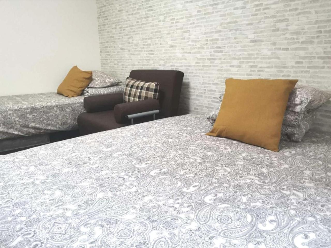Xl House-Self Check In- Will Send Room Number And Password Tokyo Bagian luar foto